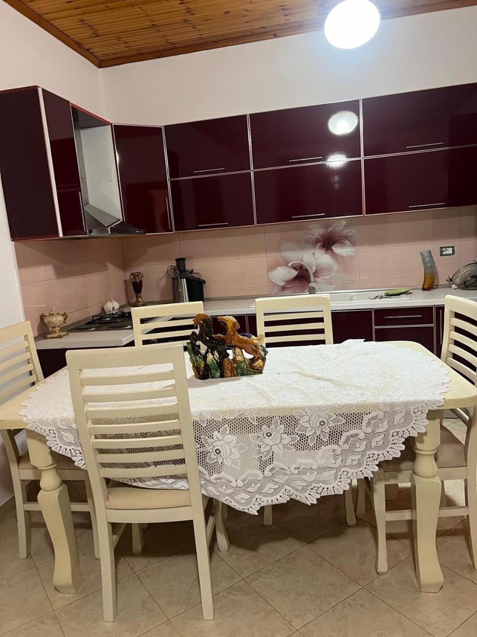 מלון Vlorë Nori House מראה חיצוני תמונה